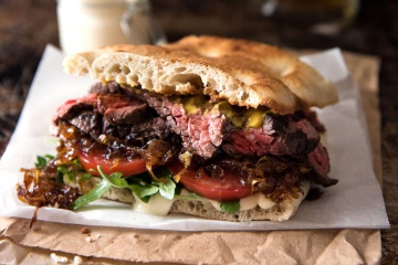 Gourmet Steak Sandwich with Caramelised Onion